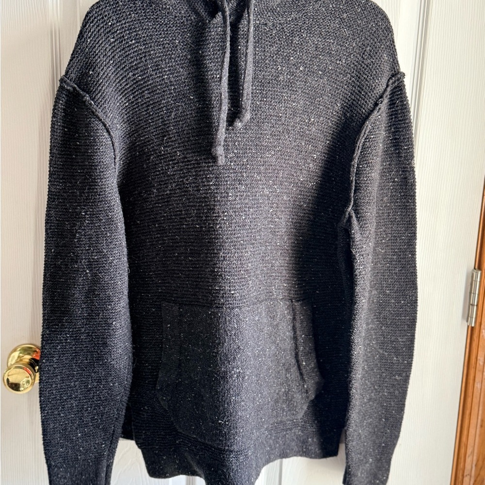 American Eagle Women’s Heavy dark blue knit sweater hoodie Size M
